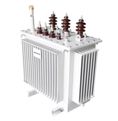 Transformateur de distribution immerg&eacute; &agrave; l'huile triphas&eacute;